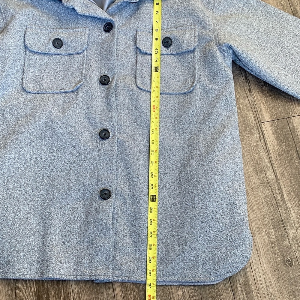 Forever 21 Women’s Oversized Plaid Flannel Jacket Size S - Picture 3 of 9